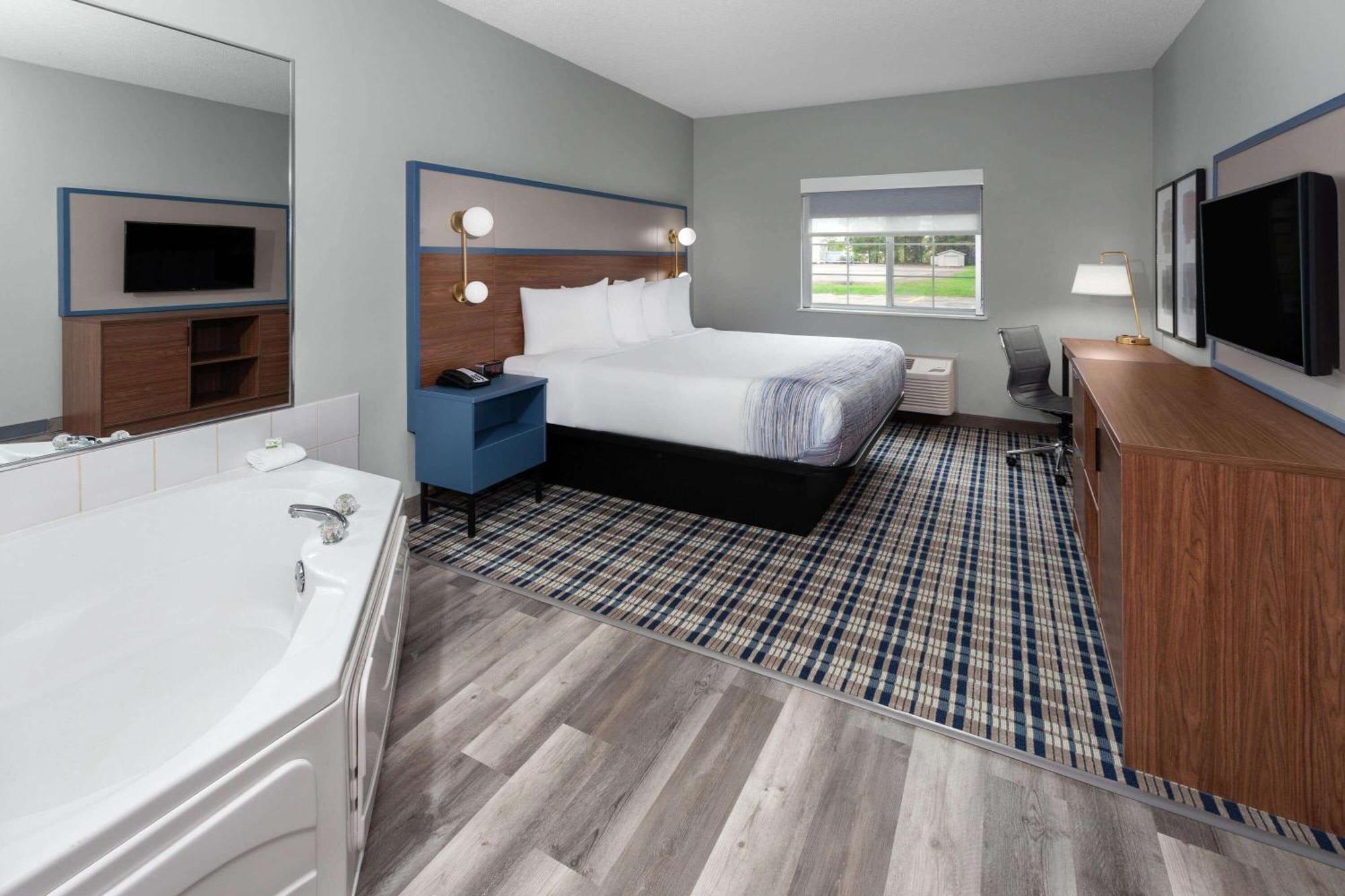 Americinn By Wyndham Eagle River Downtown Ngoại thất bức ảnh